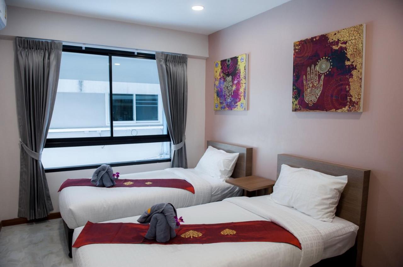 The Moon Night Hotel Bangkok Esterno foto