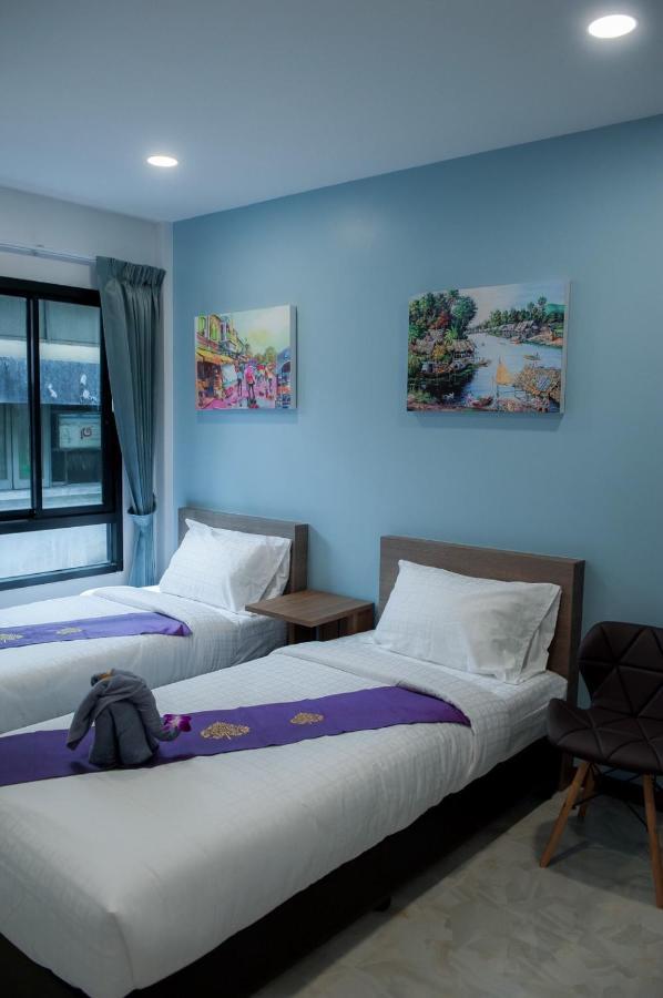 The Moon Night Hotel Bangkok Esterno foto