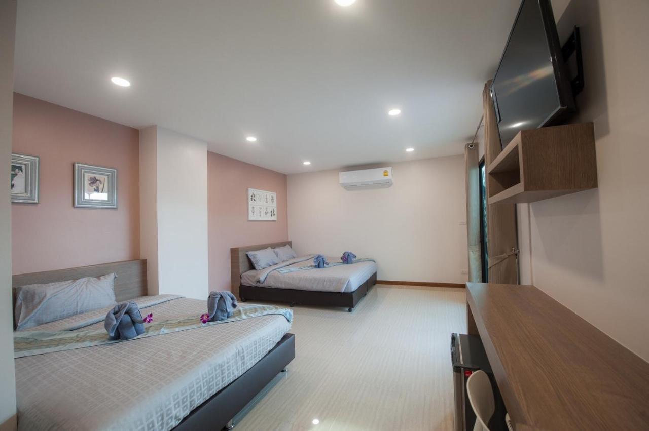 The Moon Night Hotel Bangkok Esterno foto